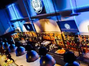 12 Sports Bar & Restaurant
