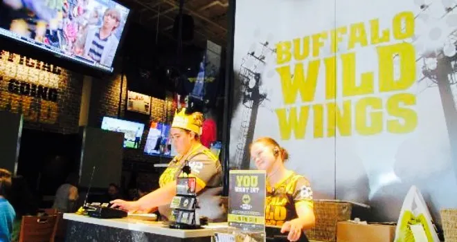 Buffalo Wild Wings Grill & Bar