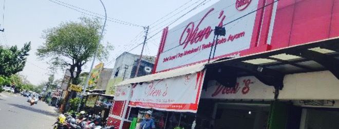 VIEN'S Selat Segar & Sup Matahari