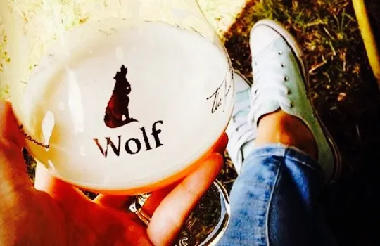 Wolf Cafe