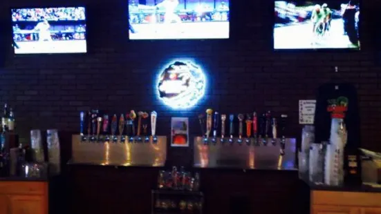 Locker Room Sports Bar & Grill