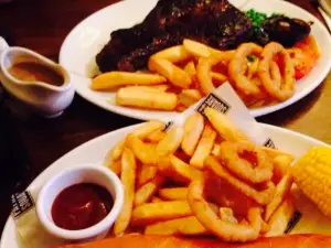 Plough Inn - Pub & Carvery