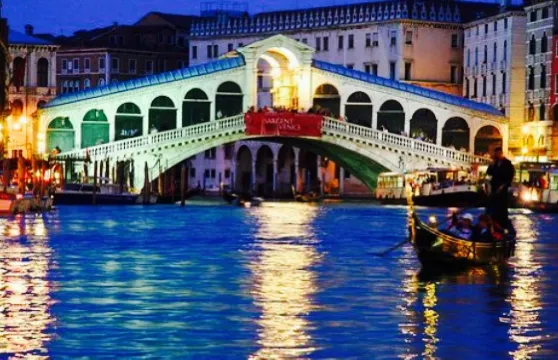 Taperia Heladeria Venecia