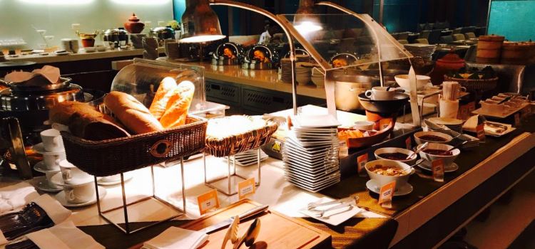 The SQUARE Restaurant - Novotel Bangkok IMPACT