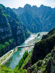 Shiduxianxi Mountain