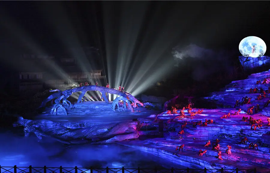 Performances of "Tianmen Fox Spirit: The New Liuhai Cuts Firewood"