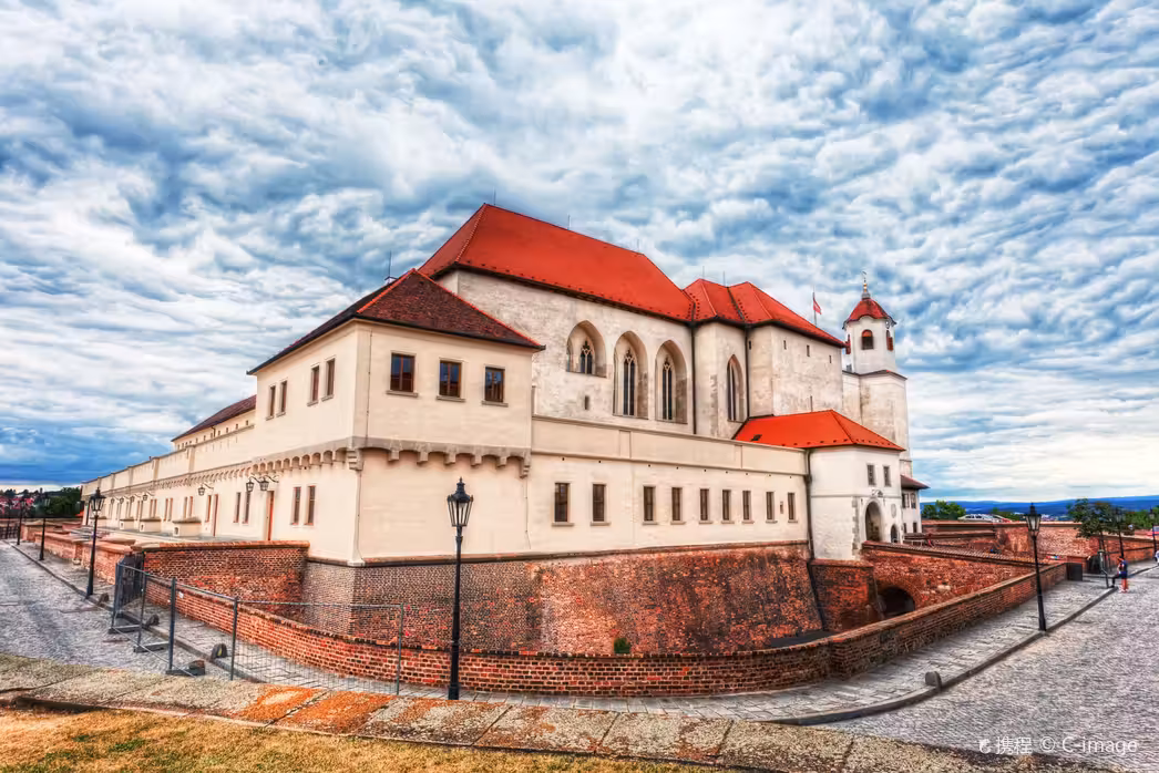 Vol ${{cityDName}} Brno