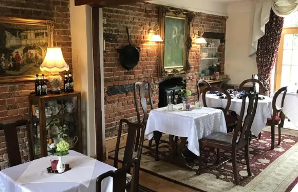 恩格蘭茲玫瑰酒店