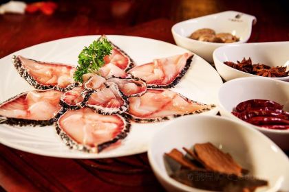 The Way of The Dragon (Kuanzhai)