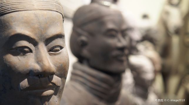 西安必去私人日遊：秦始皇帝陵博物院（兵馬俑）- 城牆- 回民街
