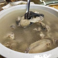 JIN DING GE FAN DIAN User Photo