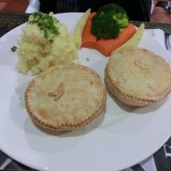 Neeshys Cafe User Photo