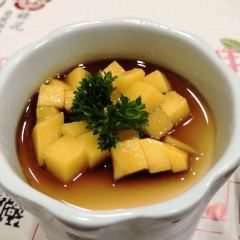 SHANG YE YING HUA RI SHI JING ZHI LIAO LI User Photo