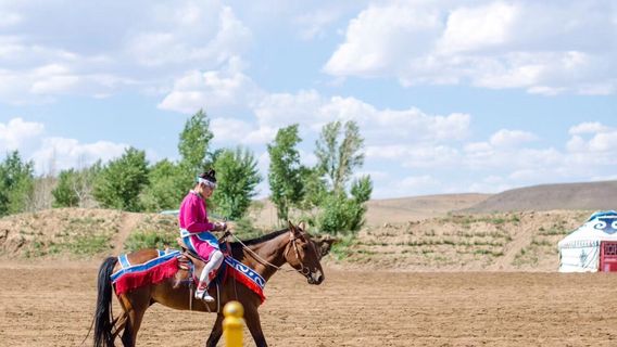 Horse Riding in Baotou
