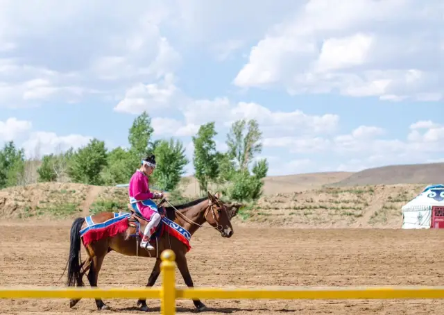 Horse Riding in Baotou