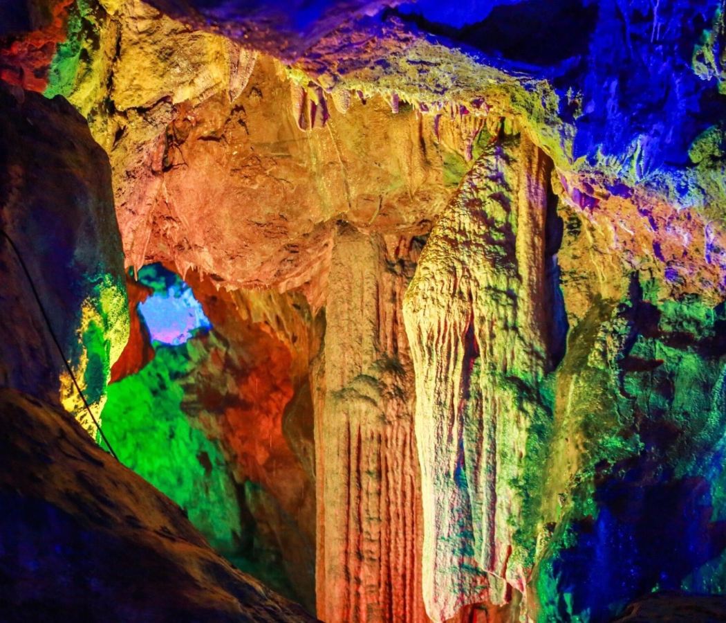 Taoist Zhang Cave Scenic Area