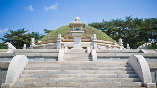 Tomb of King Wanggon