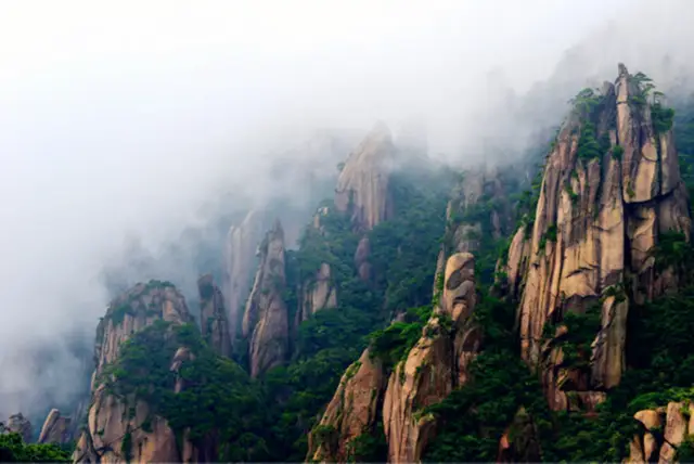 Sea of Clouds Sightseeing in Yushan