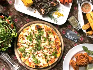 Street Pizza & The Wine House