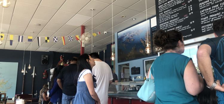 Seabreeze Cafe & Bar