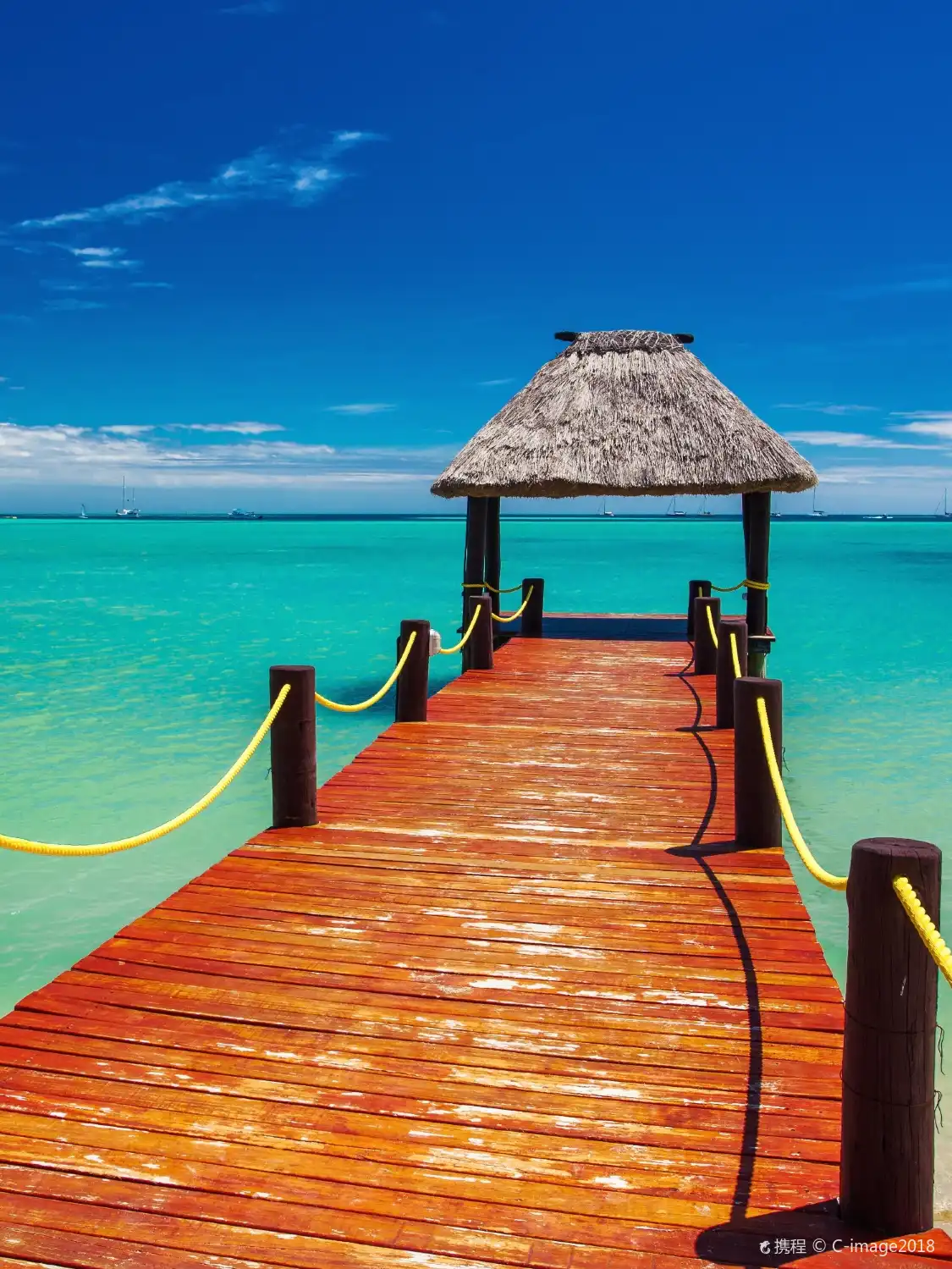 Các khách sạn gần Treasure Island