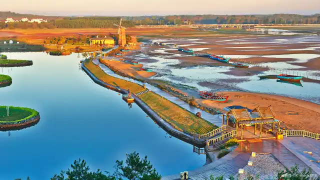 Hotels near Dove Nest Park