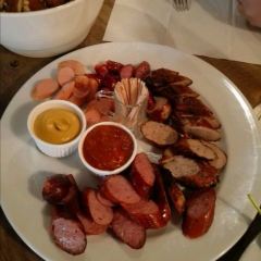 Wurst & Schnitzelhaus User Photo