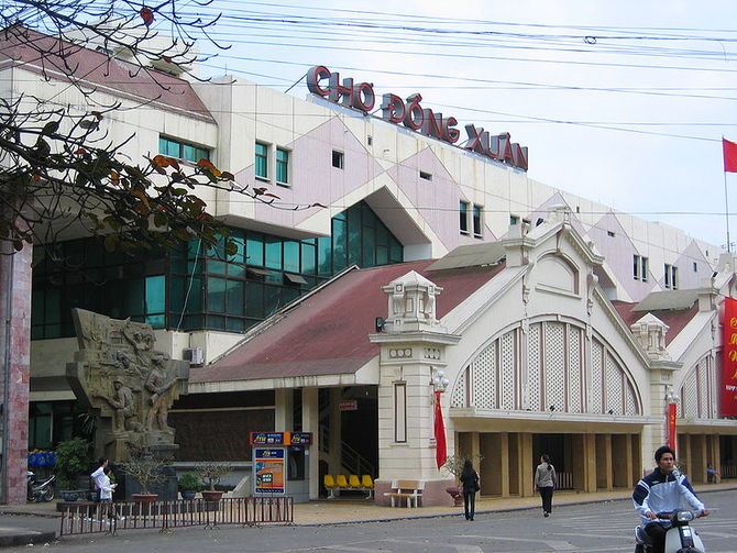 Dong Xuan Market 