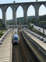 アグアス・リブレス水道橋