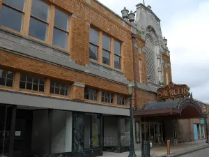 Saenger Theatre