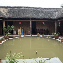 进山草堂茅草屋 User Photo