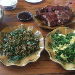 石林山地林池饭店 User Photo