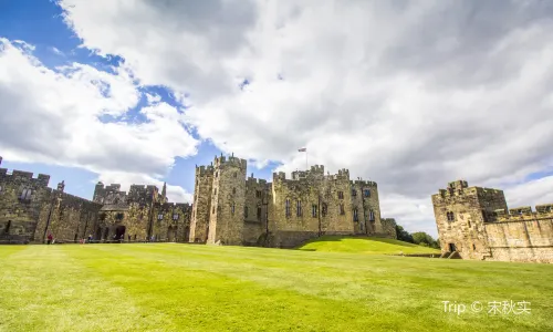 Alnwick Castle