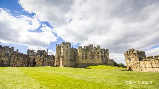 Alnwick Castle