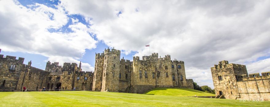 Alnwick Castle