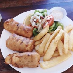 Magna Carta Cafe User Photo