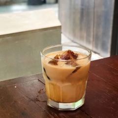 BROWN Coffee and Bakery User Photo