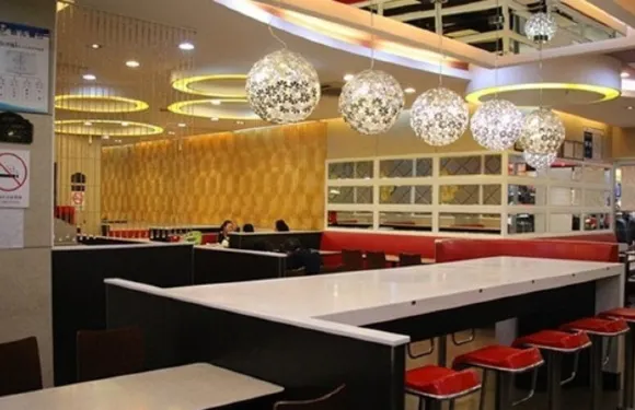 倍兒休閒餐廳（大潤發店）