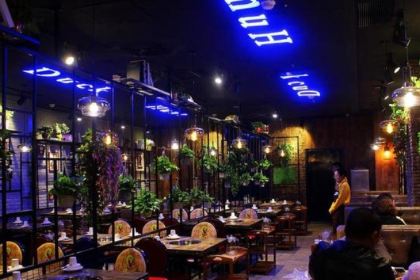 捉鸭记吮指鸭爪爪干锅(济宁万达店)