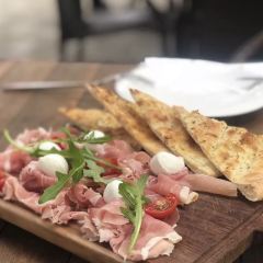 The Ham Bone Brasserie & Deli User Photo