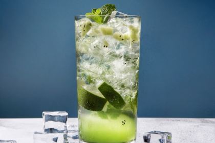 Niccolo Chengdu · The Bar