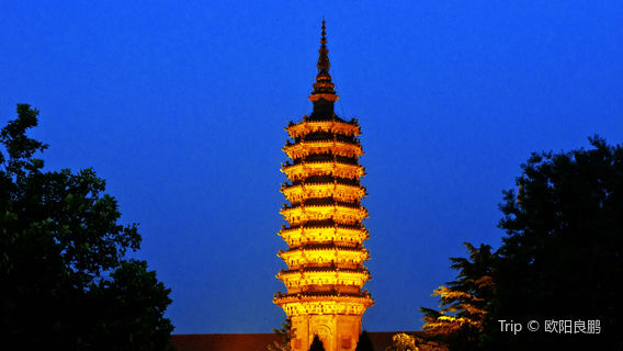 Chengling Pagoda of Linji Temple