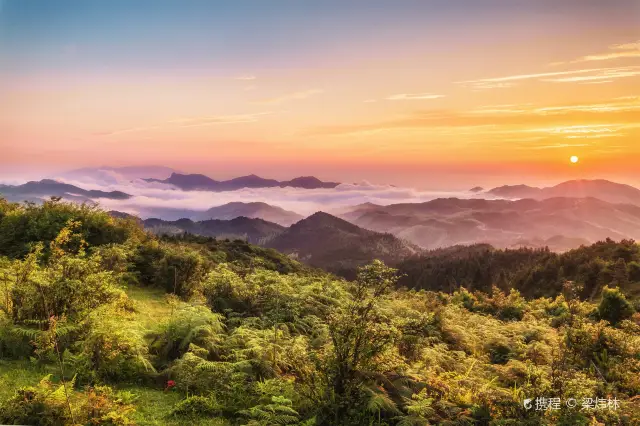 Sea of Clouds Sightseeing in Chenzhou