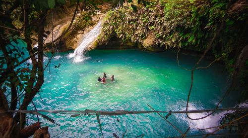 Kawasan Falls