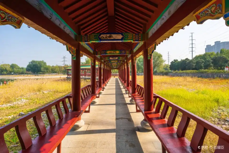 Hotels near Sanshan Park