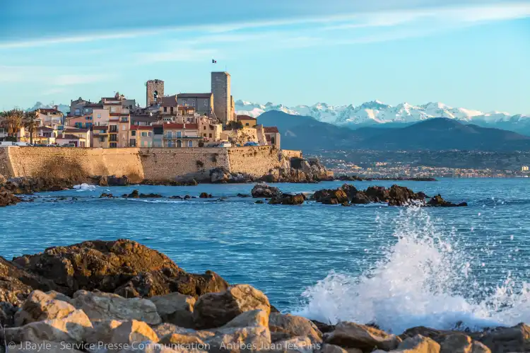 Hotels near Port Vauban Antibes