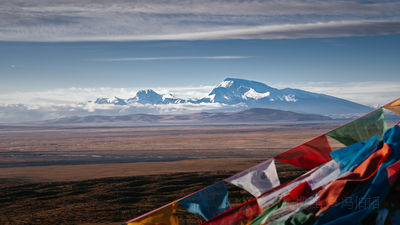 Naimona'nyi Peak