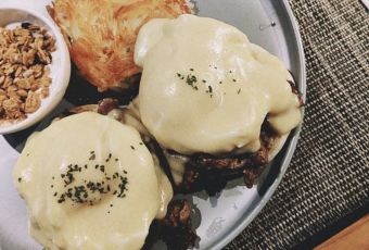 M One Cafe Daan User Photo