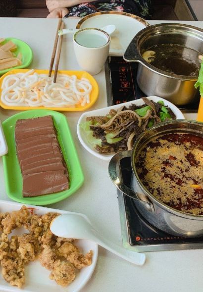 CHONG QING ZAI XIN PA HUO GUO