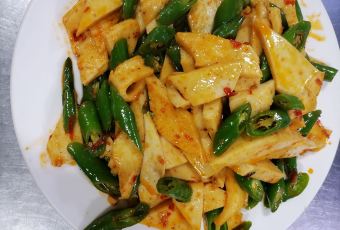 烤羊庄·羊排·羊腿·手把肉·莜面农家饭庄(张北店) User Photo